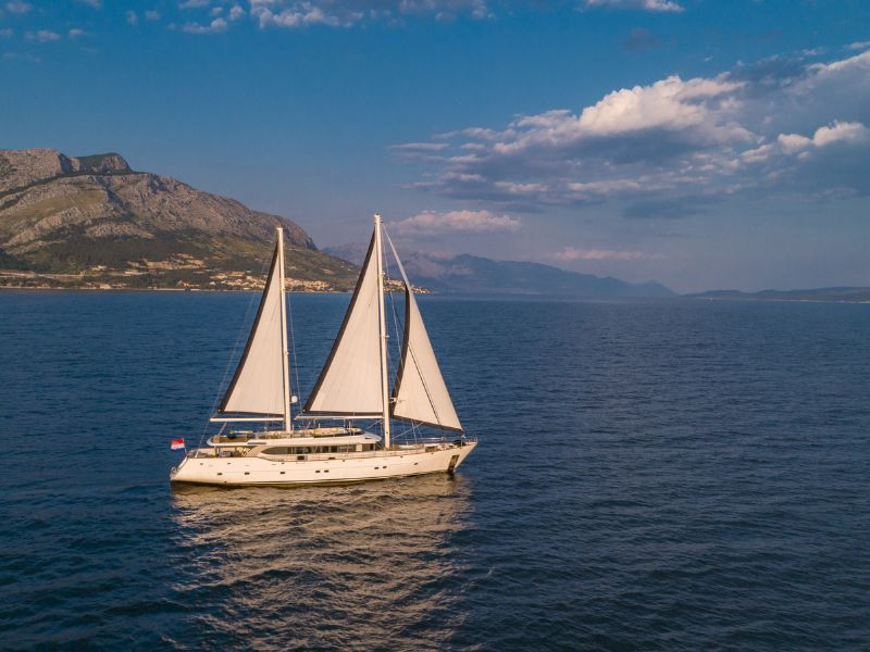 Yacht Navilux with her sails up